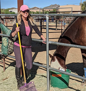 LAVIDGE IMPACT Volunteers Make a Difference for Retired Racehorses